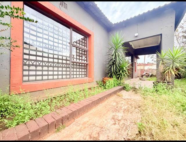 3 BEDROOM HOUSE FOR SALE IN VANDERBIJLPARK CW 5